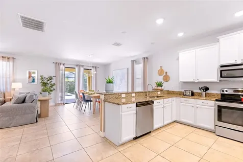 9023 Shadow Mountain Street Davenport FL 33896