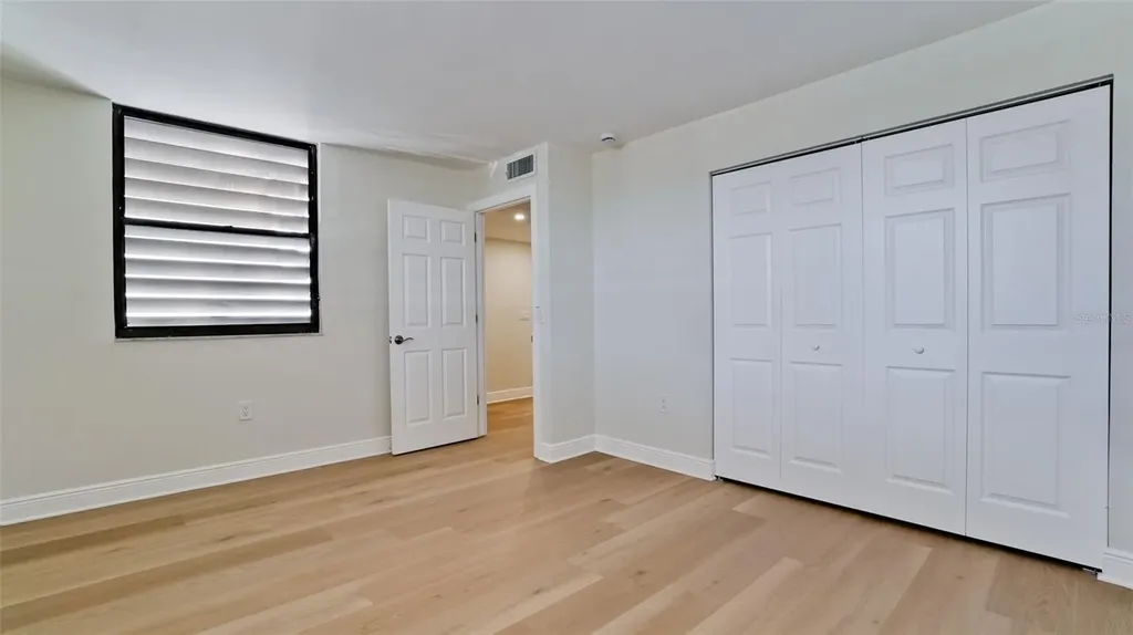 542 542 Lakeside Drive Bradenton FL 34210