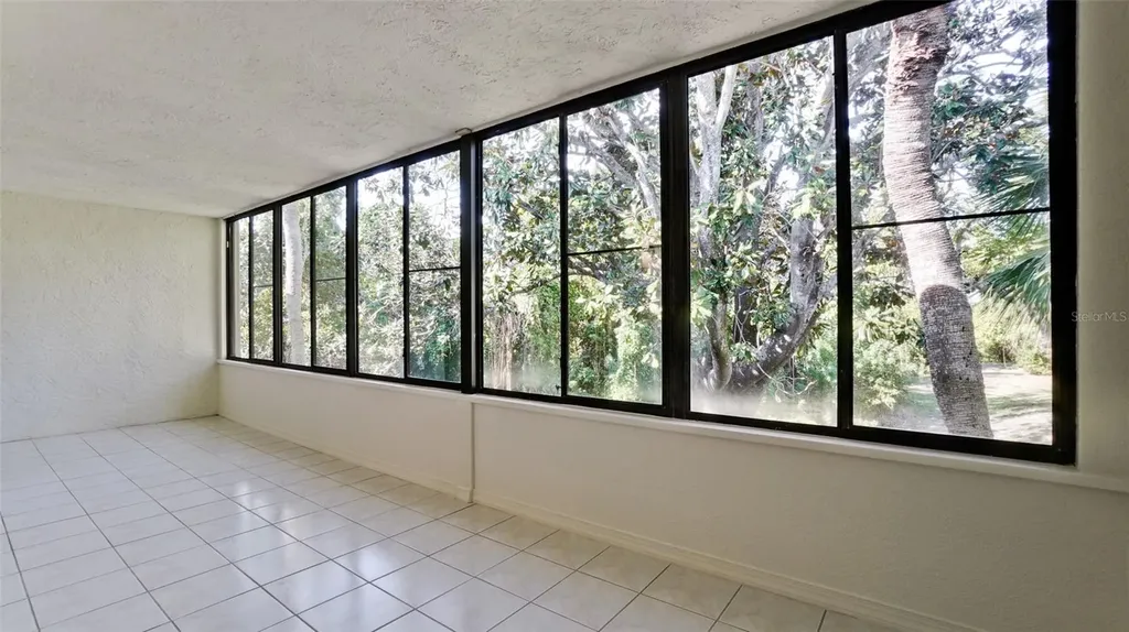 542 542 Lakeside Drive Bradenton FL 34210