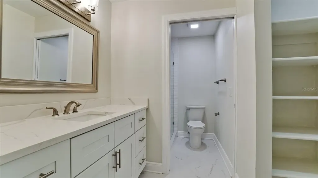 542 542 Lakeside Drive Bradenton FL 34210