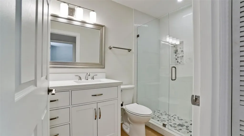 542 542 Lakeside Drive Bradenton FL 34210