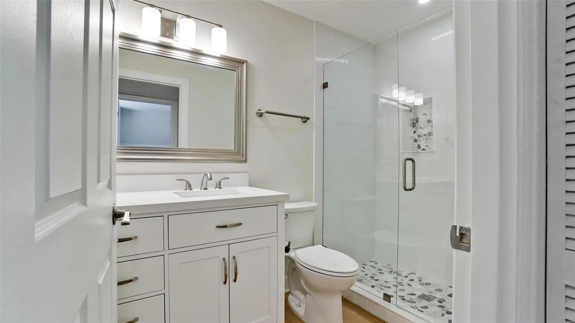 542 542 Lakeside Drive Bradenton FL 34210