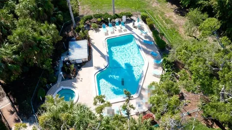 542 542 Lakeside Drive Bradenton FL 34210