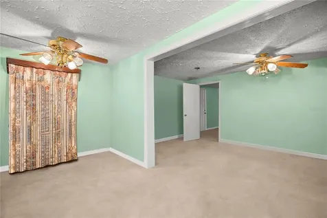 17645 NE 61st Street Road Silver Springs FL 34488