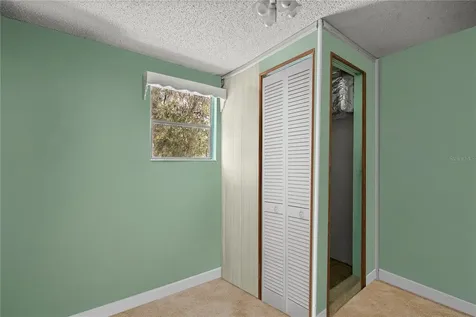 17645 NE 61st Street Road Silver Springs FL 34488