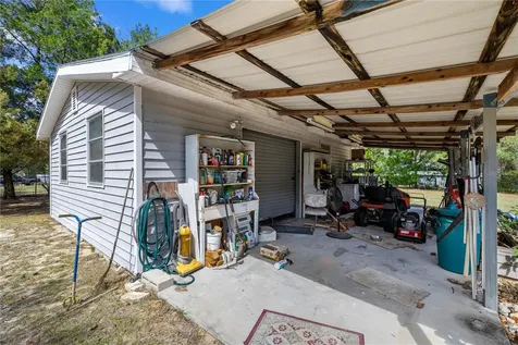 17645 NE 61st Street Road Silver Springs FL 34488