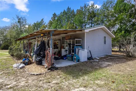 17645 NE 61st Street Road Silver Springs FL 34488