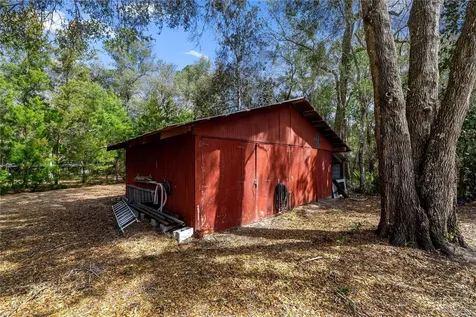 17645 NE 61st Street Road Silver Springs FL 34488