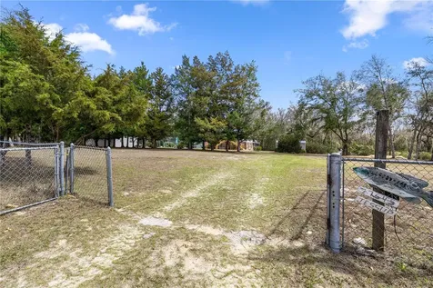 17645 NE 61st Street Road Silver Springs FL 34488