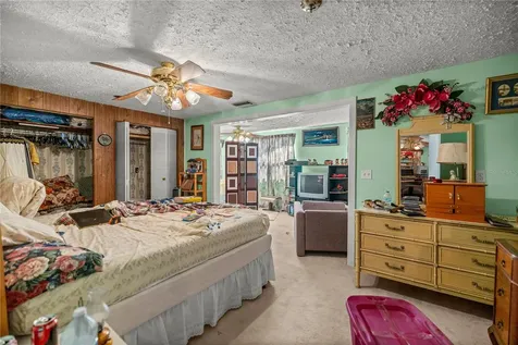 17645 NE 61st Street Road Silver Springs FL 34488