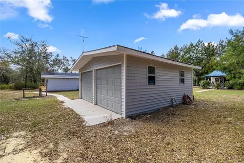 17645 NE 61st Street Road Silver Springs FL 34488