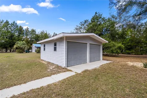 17645 NE 61st Street Road Silver Springs FL 34488