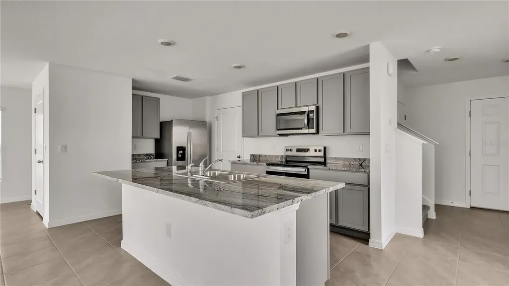 16651 Mosaic Oar Drive Wimauma FL 33598