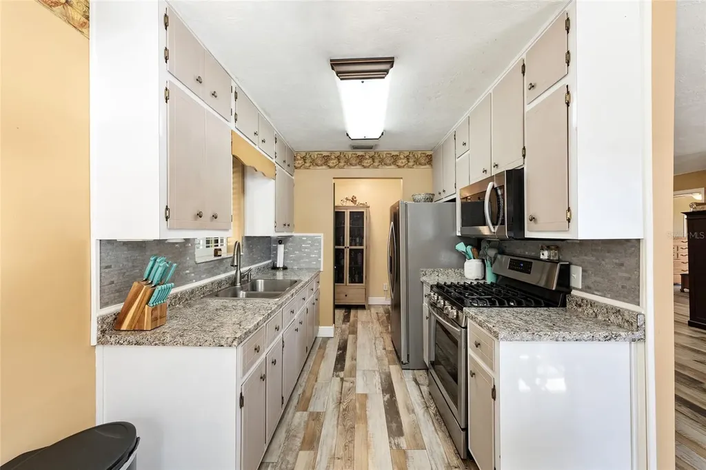 5985 W Gulf To Lake Highway Crystal River FL 34429