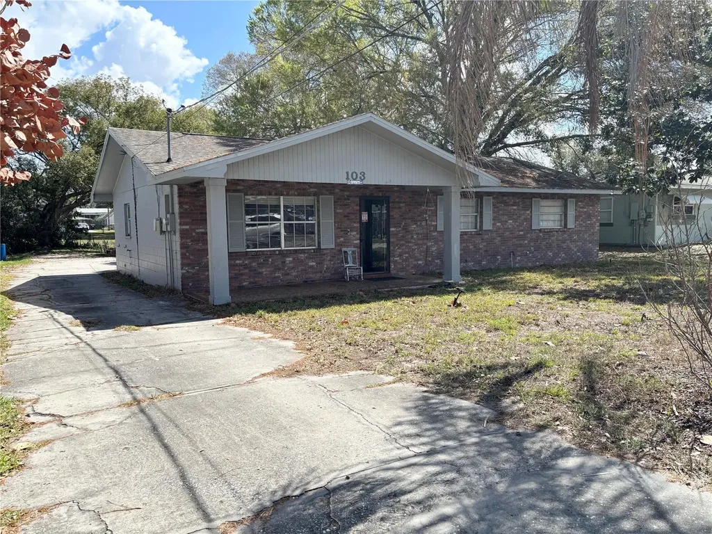103 Davis Street Auburndale FL 33823