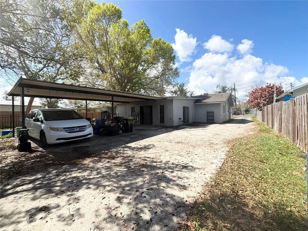 103 Davis Street Auburndale FL 33823