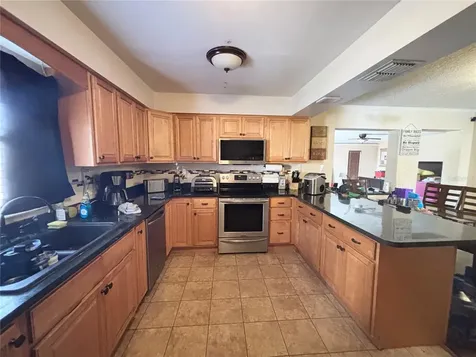 103 Davis Street Auburndale FL 33823