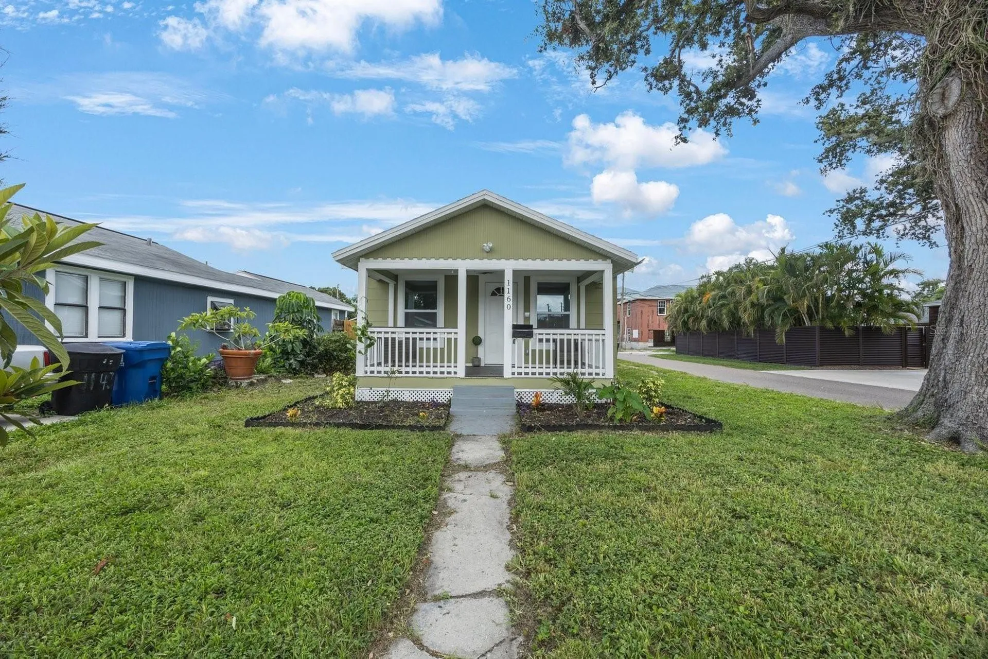 1160 36th Avenue N St Petersburg FL 33704