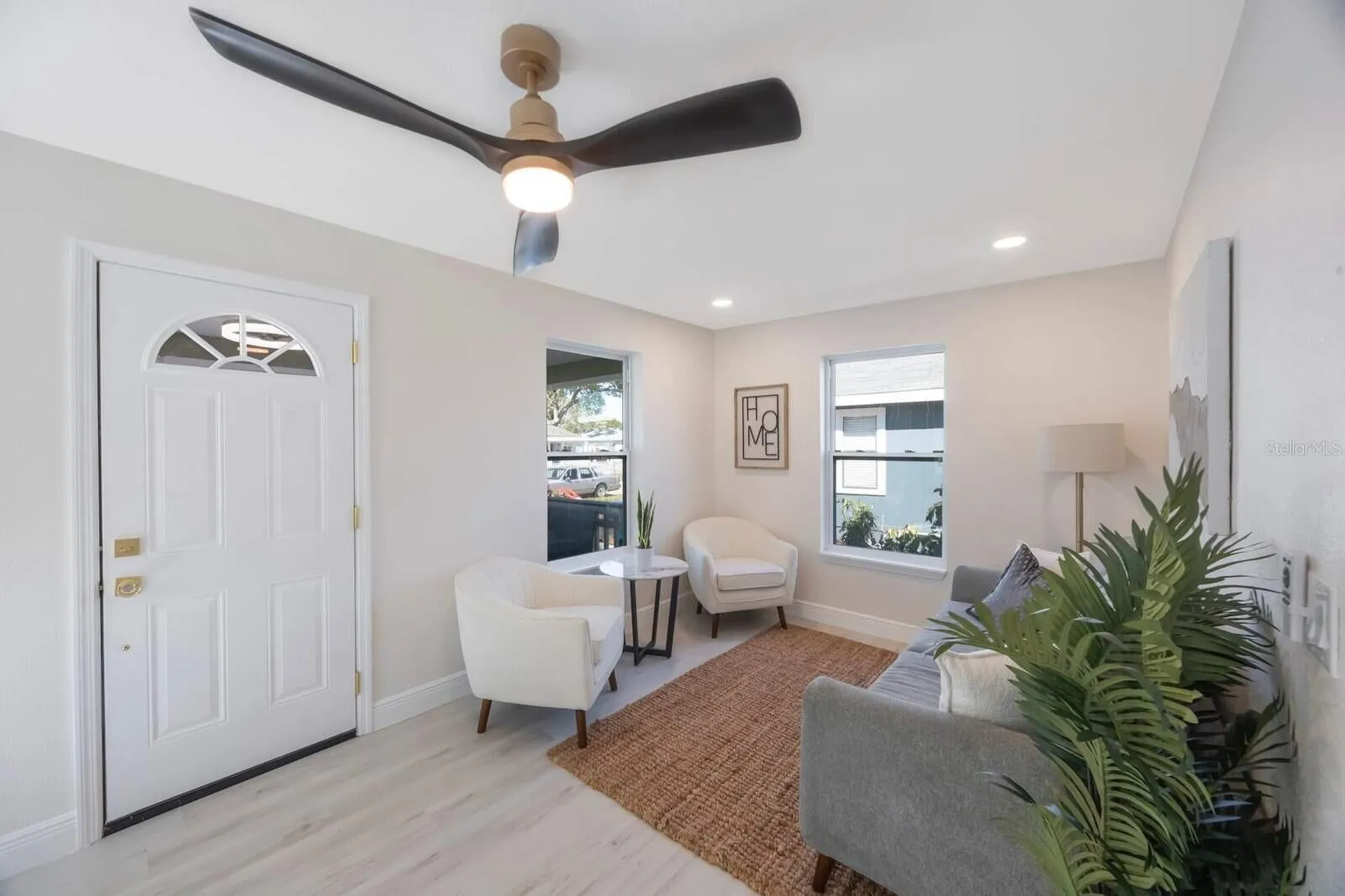 1160 36th Avenue N St Petersburg FL 33704