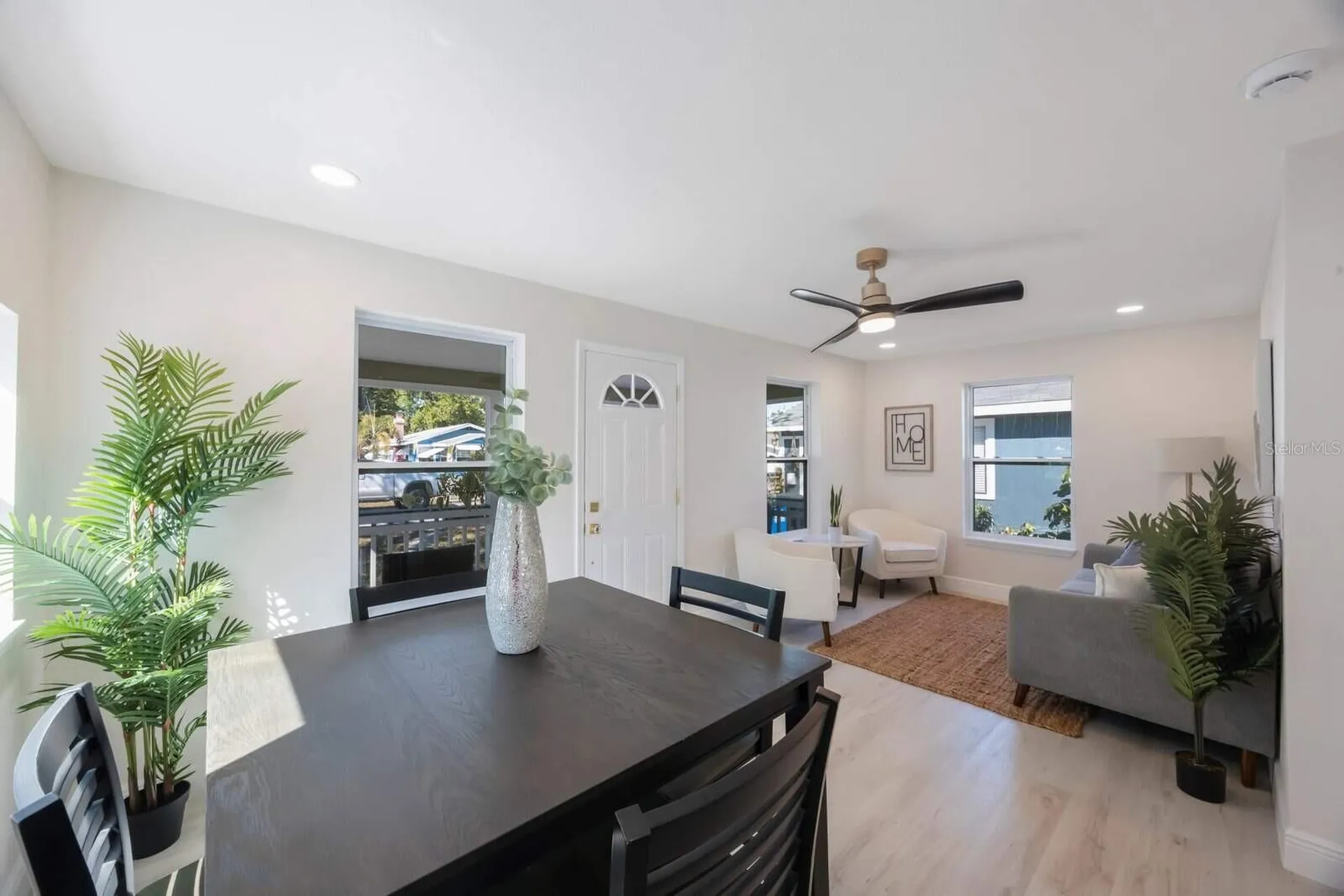 1160 36th Avenue N St Petersburg FL 33704