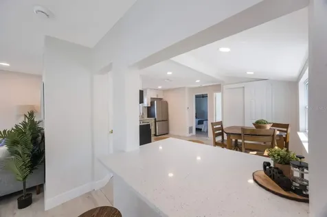 1160 36th Avenue N St Petersburg FL 33704
