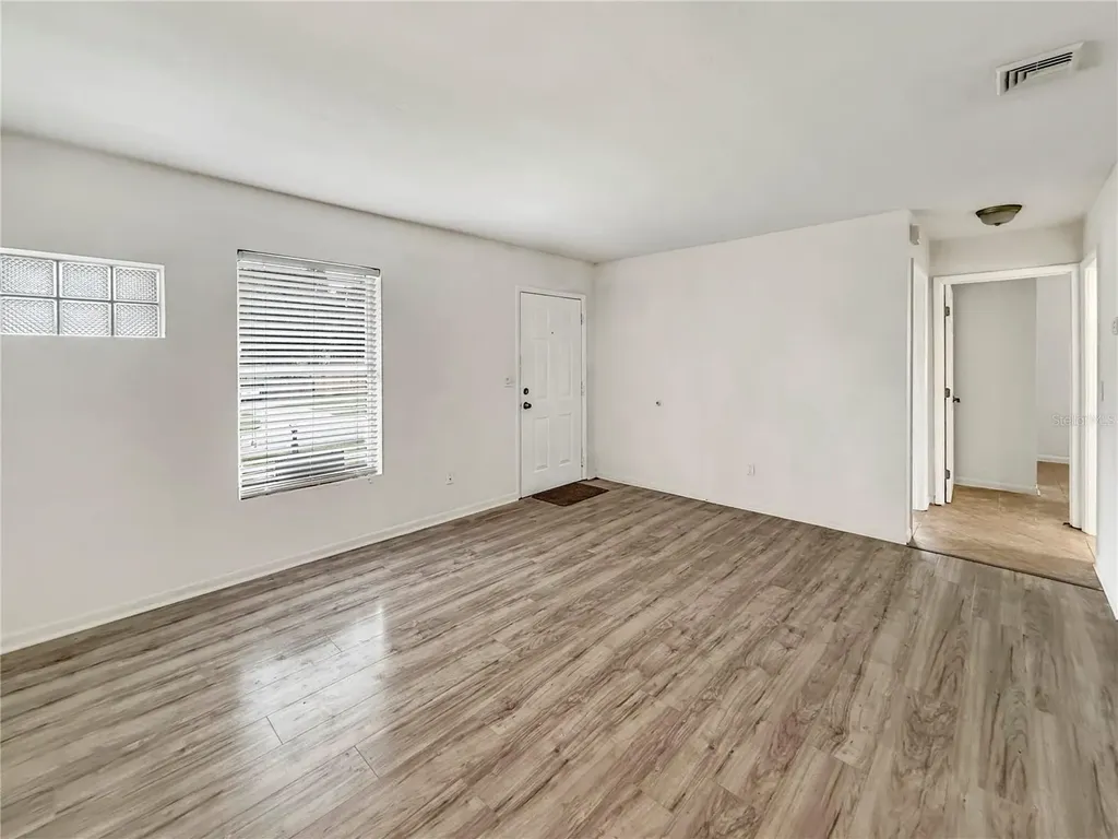 889 W Village Drive Deltona FL 32725