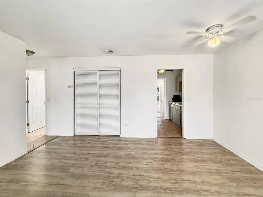 889 W Village Drive Deltona FL 32725