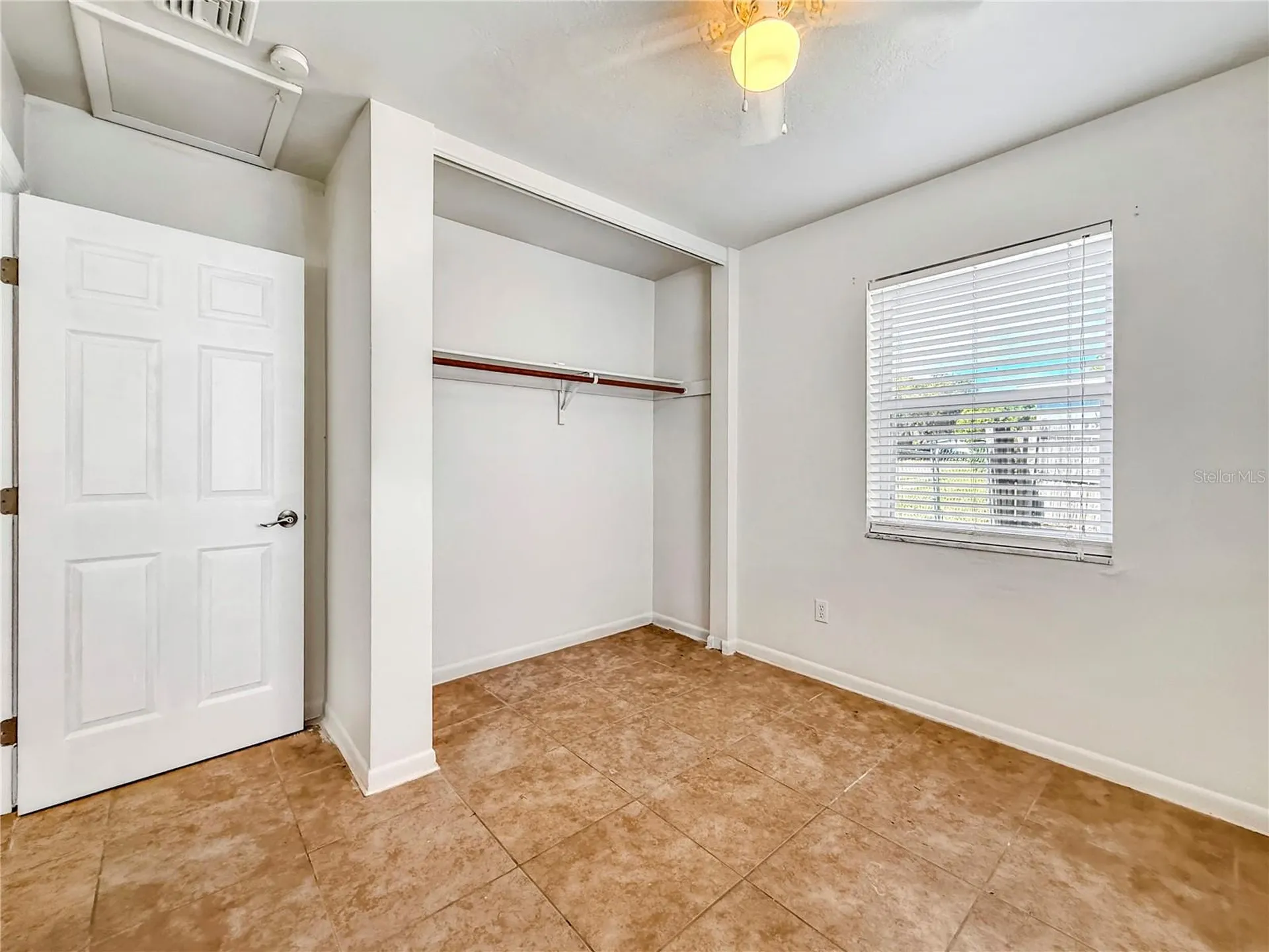 889 W Village Drive Deltona FL 32725