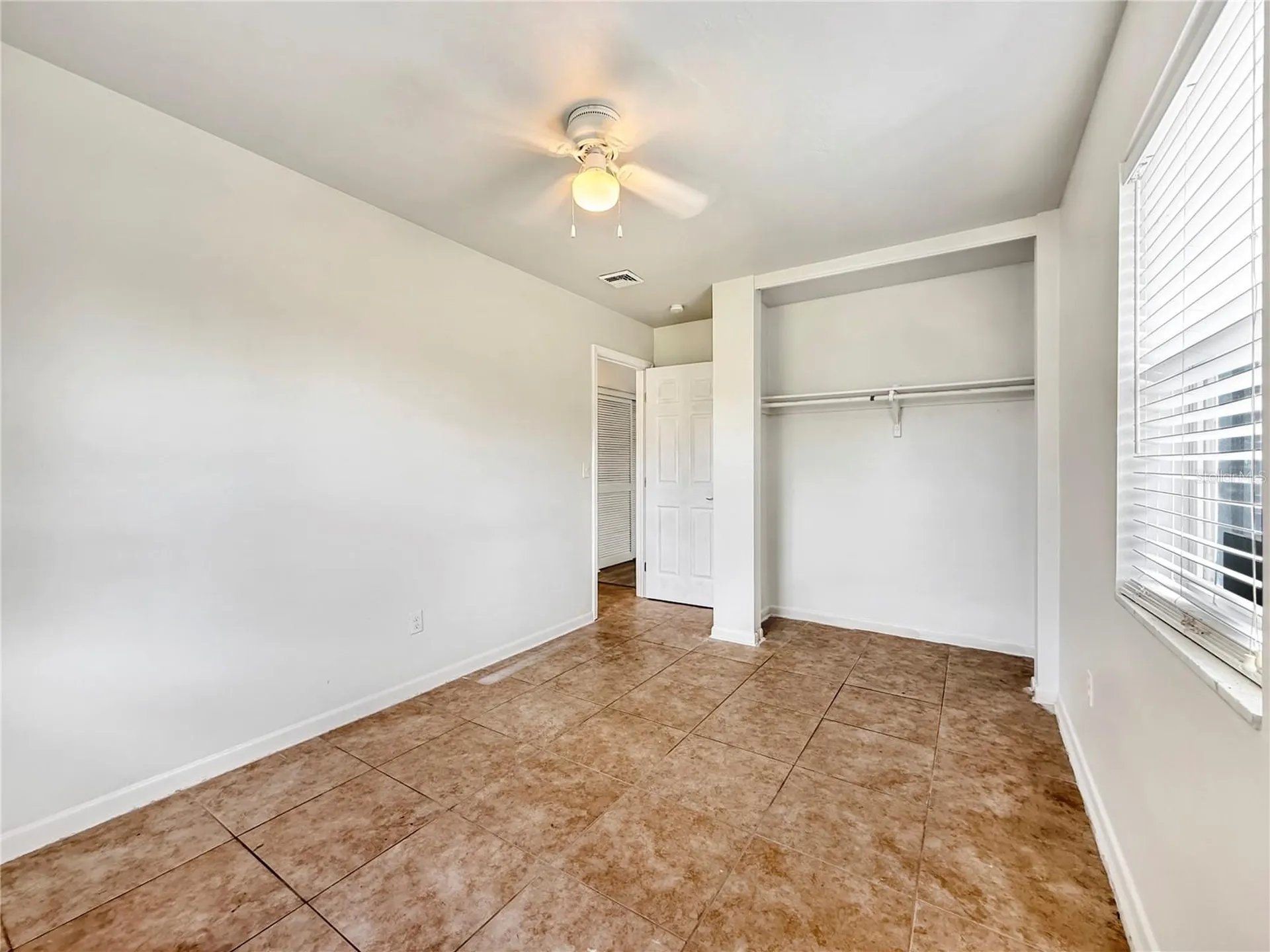 889 W Village Drive Deltona FL 32725