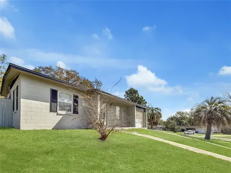 889 W Village Drive Deltona FL 32725