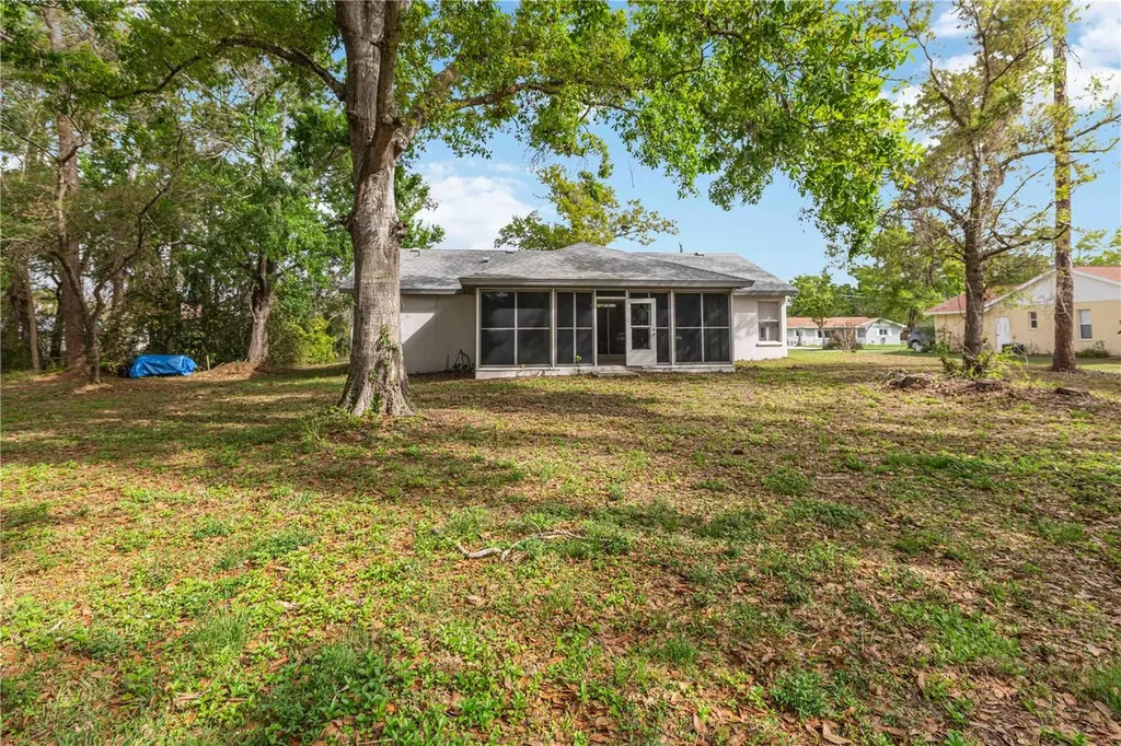 4524 28th Avenue Drive E Bradenton FL 34208