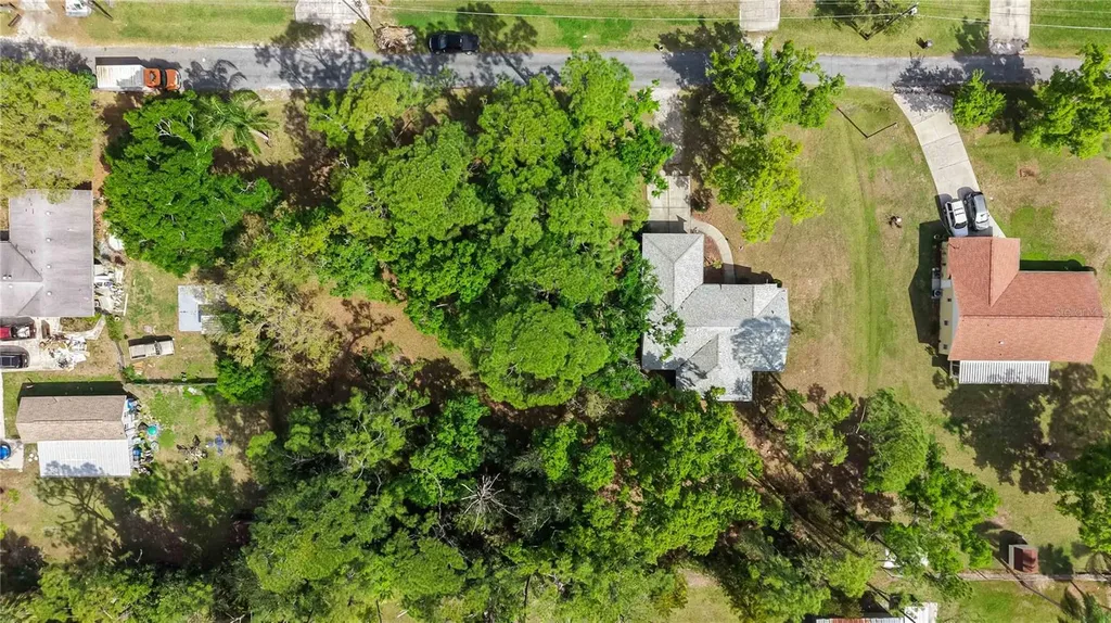 4524 28th Avenue Drive E Bradenton FL 34208