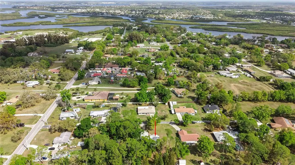 4524 28th Avenue Drive E Bradenton FL 34208