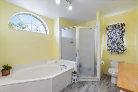4524 28th Avenue Drive E Bradenton FL 34208