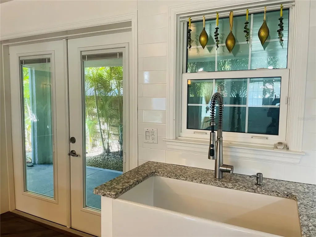 1330 S Jefferson Avenue Sarasota FL 34239
