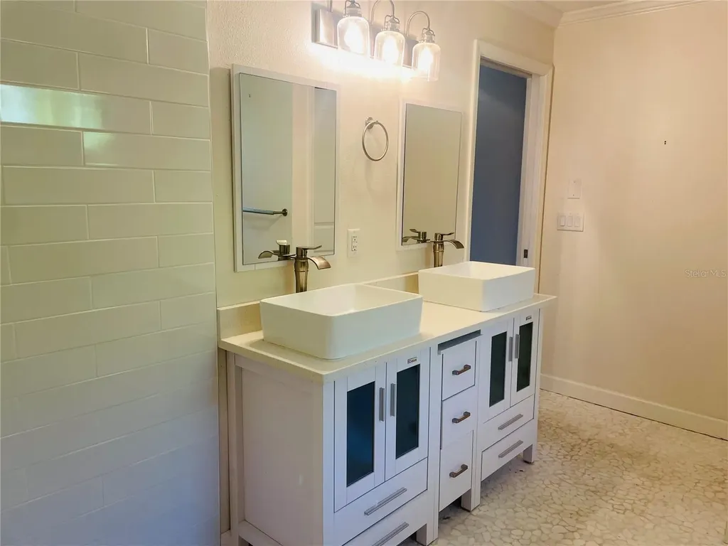 1330 S Jefferson Avenue Sarasota FL 34239