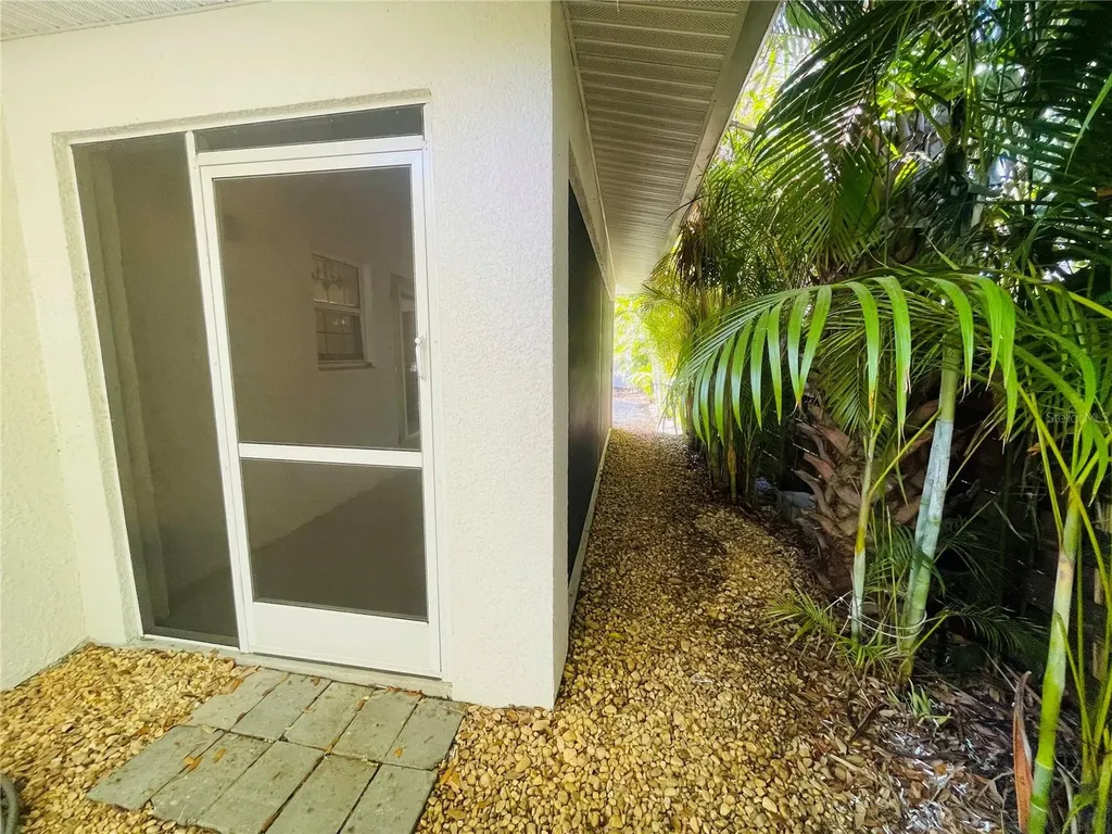 1330 S Jefferson Avenue Sarasota FL 34239