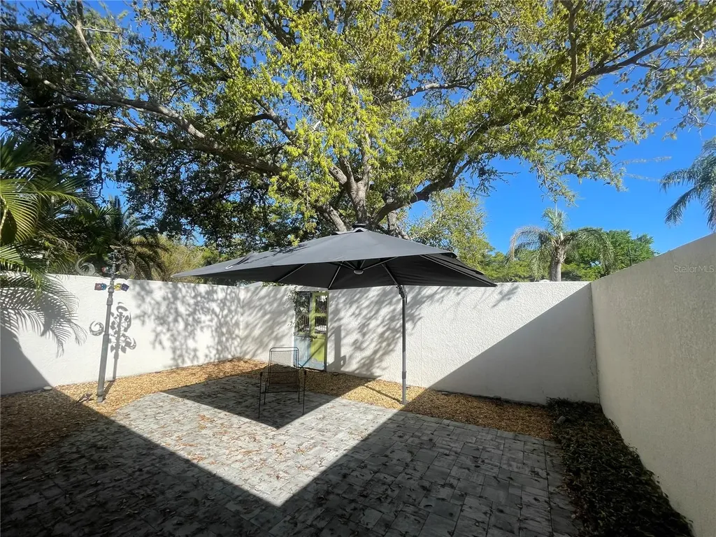 1330 S Jefferson Avenue Sarasota FL 34239