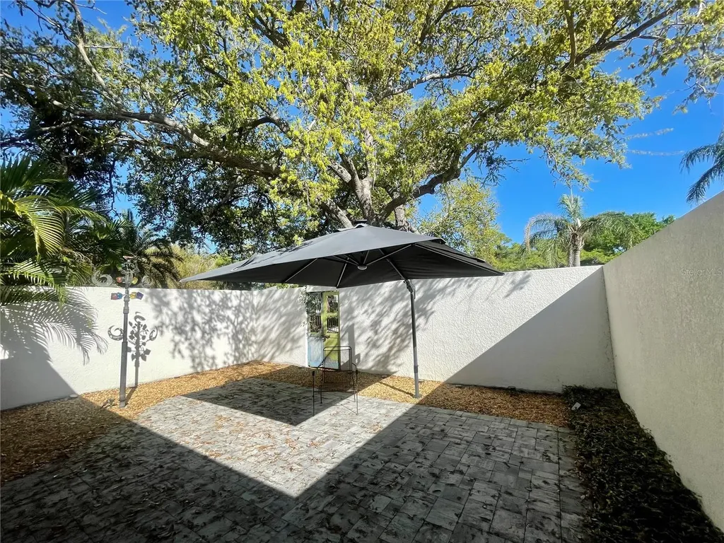 1330 S Jefferson Avenue Sarasota FL 34239
