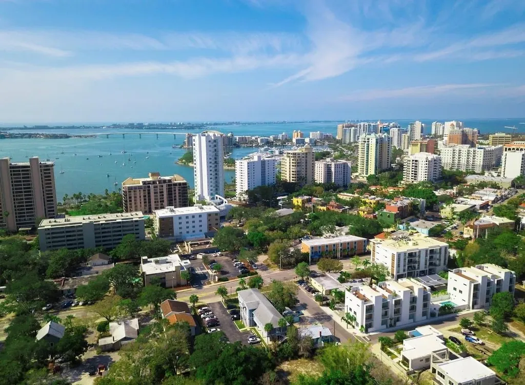 1330 S Jefferson Avenue Sarasota FL 34239