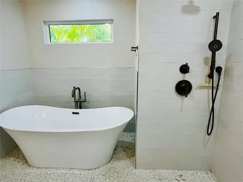 1330 S Jefferson Avenue Sarasota FL 34239