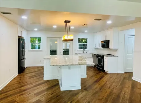1330 S Jefferson Avenue Sarasota FL 34239