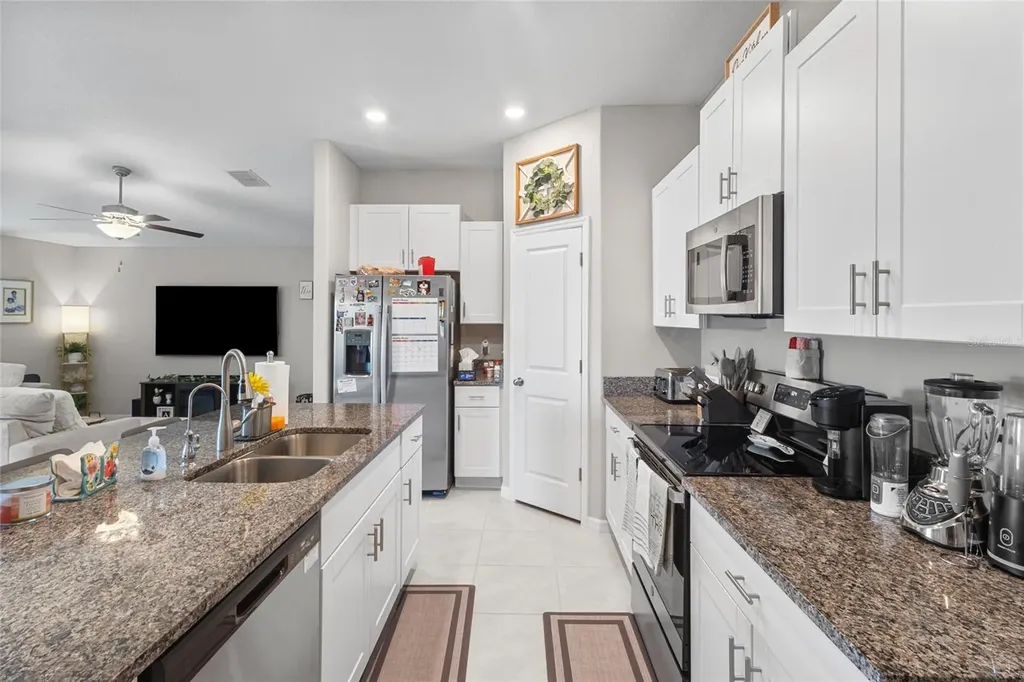 5426 Blue Azure Drive Wimauma FL 33598