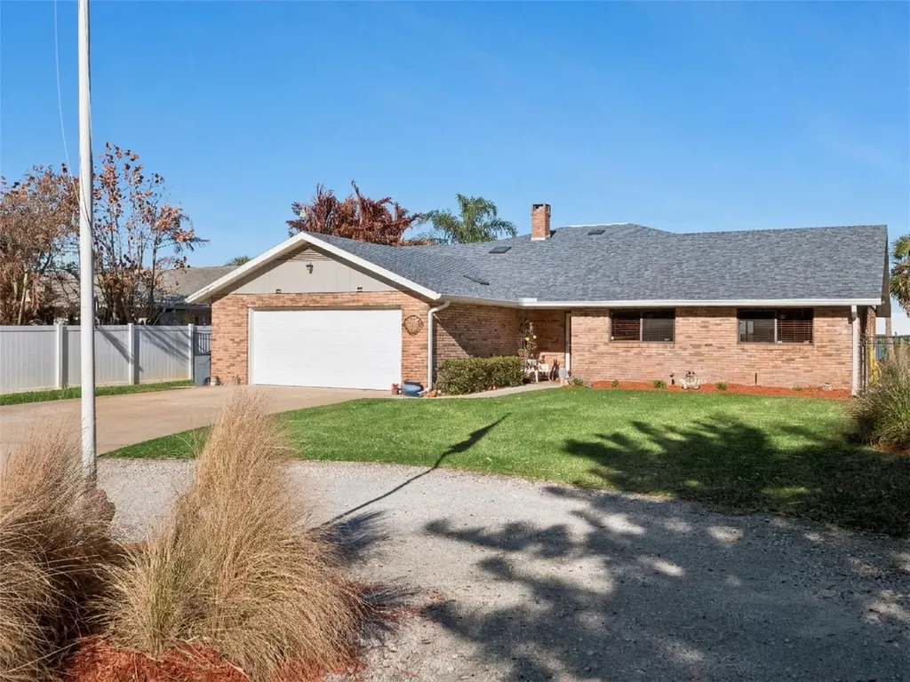 1703 S Riverside Drive New Smyrna Beach FL 32168