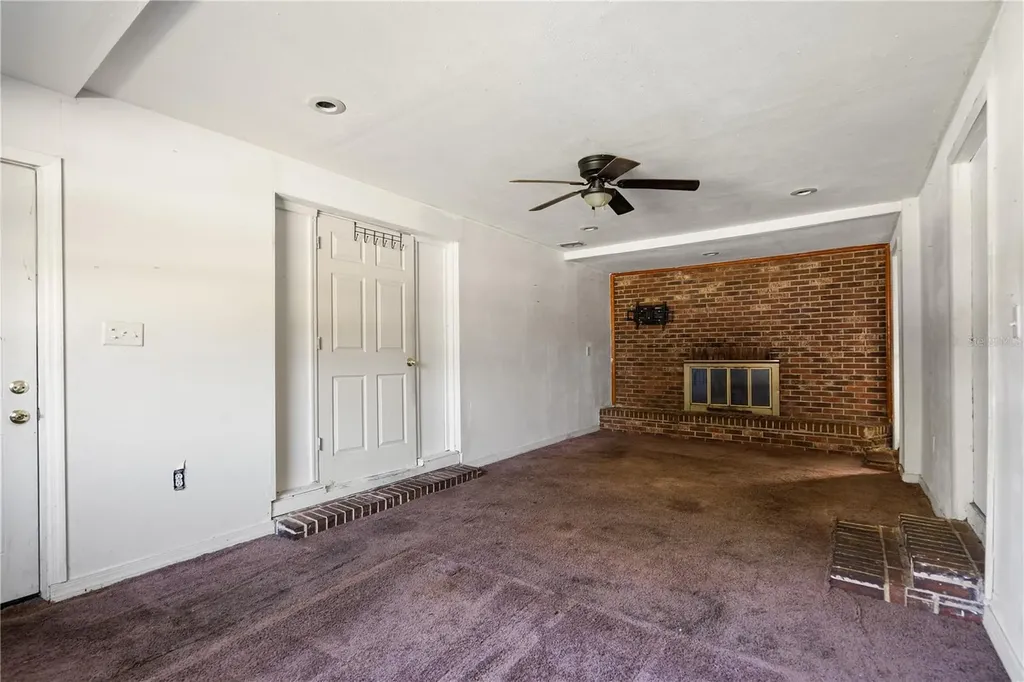 805 S Stone Street Deland FL 32720
