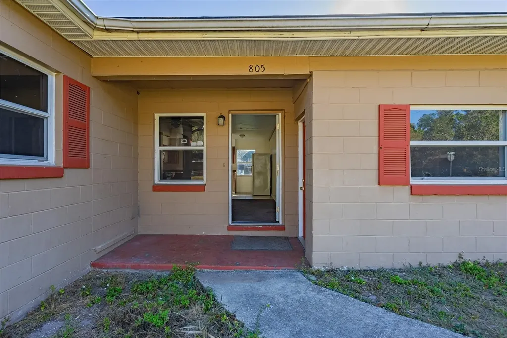 805 S Stone Street Deland FL 32720