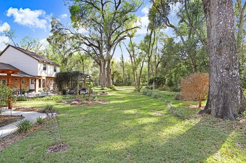 36805 Waterfall Drive Dade City FL 33525