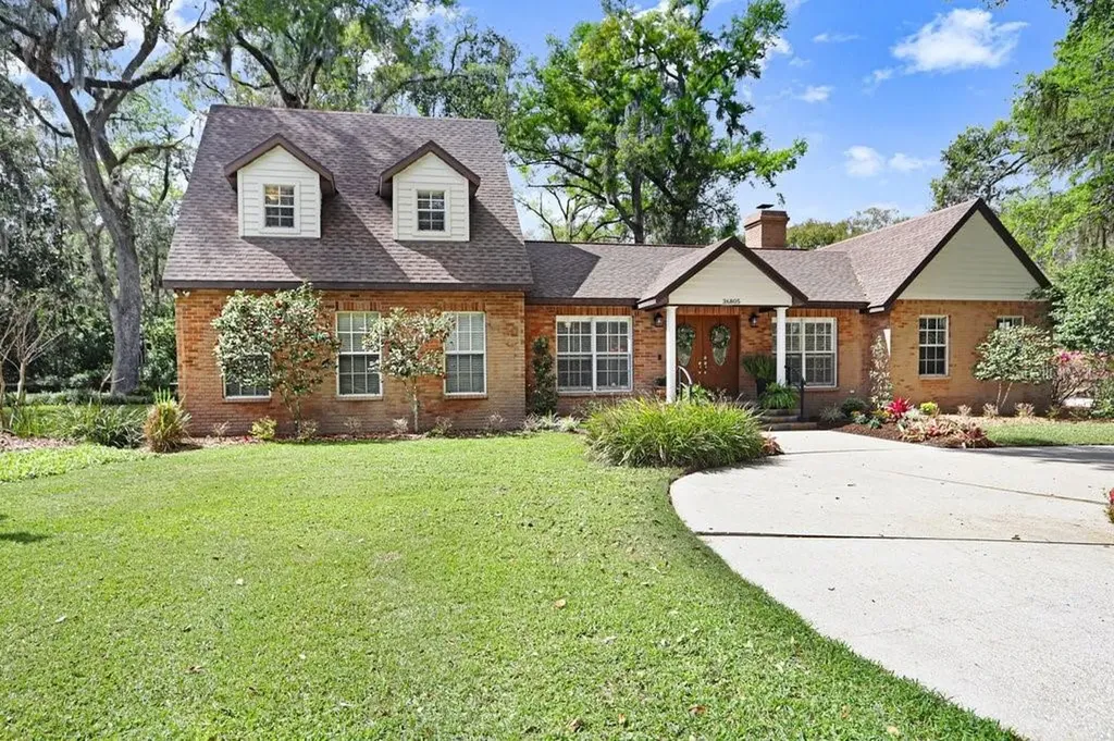 36805 Waterfall Drive Dade City FL 33525