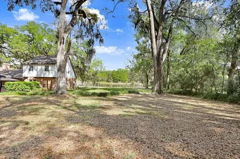 36805 Waterfall Drive Dade City FL 33525