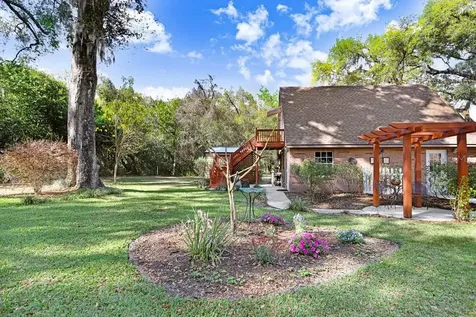 36805 Waterfall Drive Dade City FL 33525